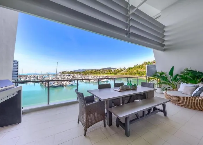 Peninsula Airlie Beach